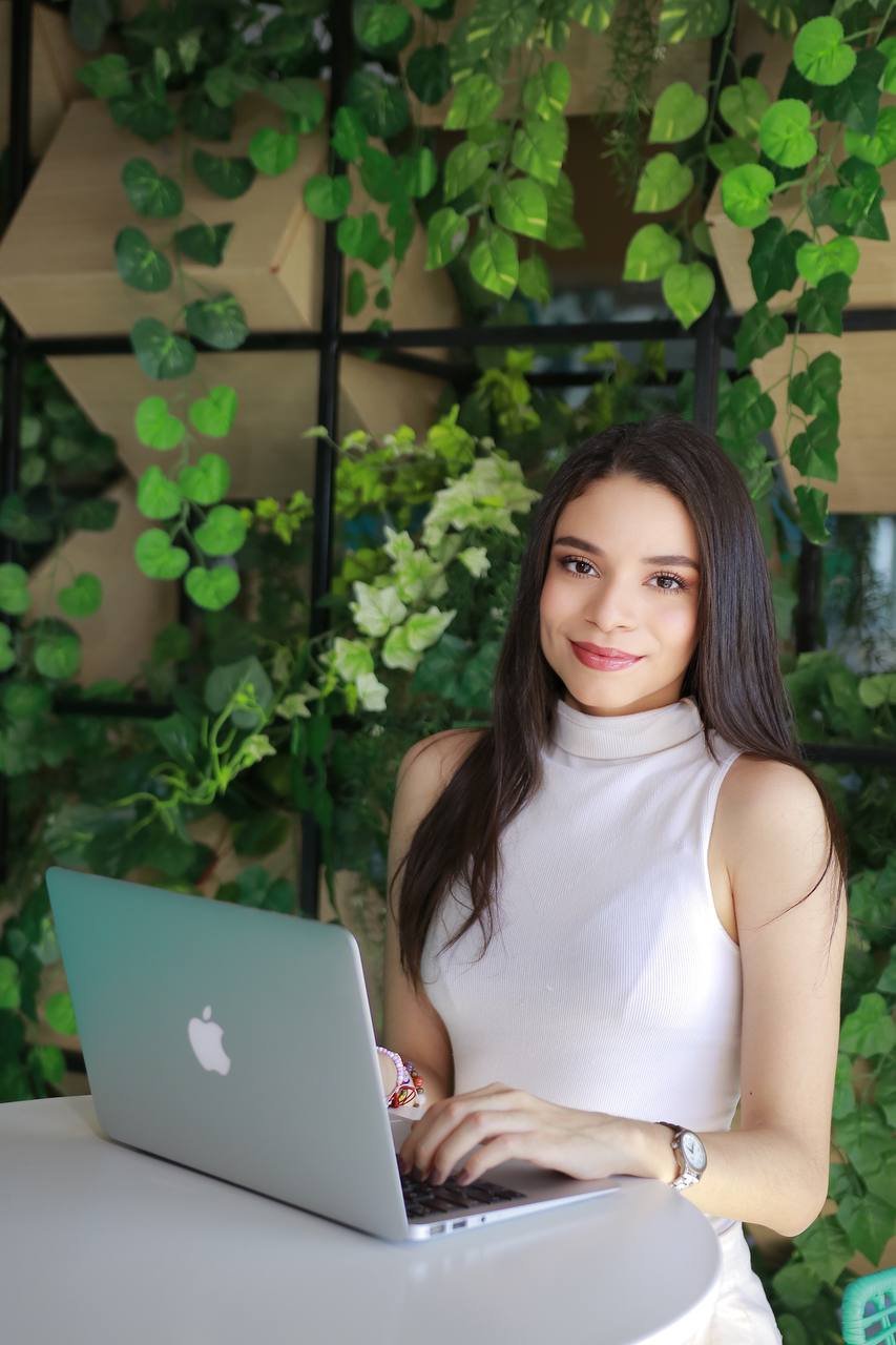 Lina Marcela  Colina Rada